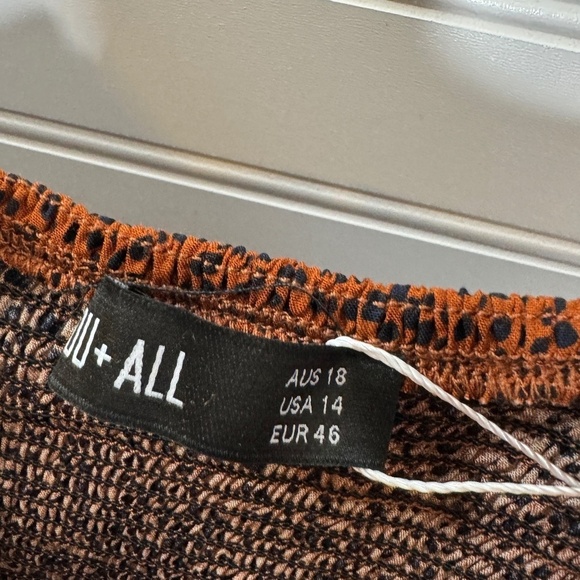 NWT You + All Brown Geo Midi Dress Short Sleeve Ruched Bust US 14 - Picture 7 of 11